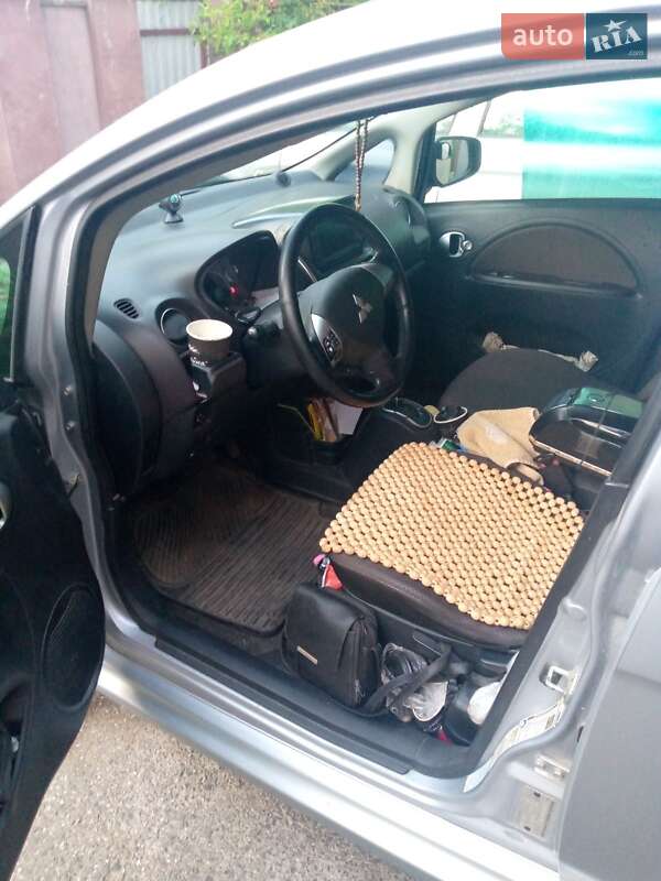 Хэтчбек Mitsubishi i-MiEV 2012 в Калуше