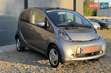 Хэтчбек Mitsubishi i-MiEV 2011 в 