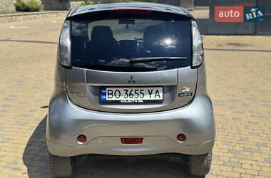 Хэтчбек Mitsubishi i-MiEV 2011 в 