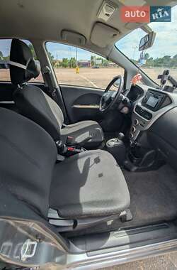 Хэтчбек Mitsubishi i-MiEV 2011 в 