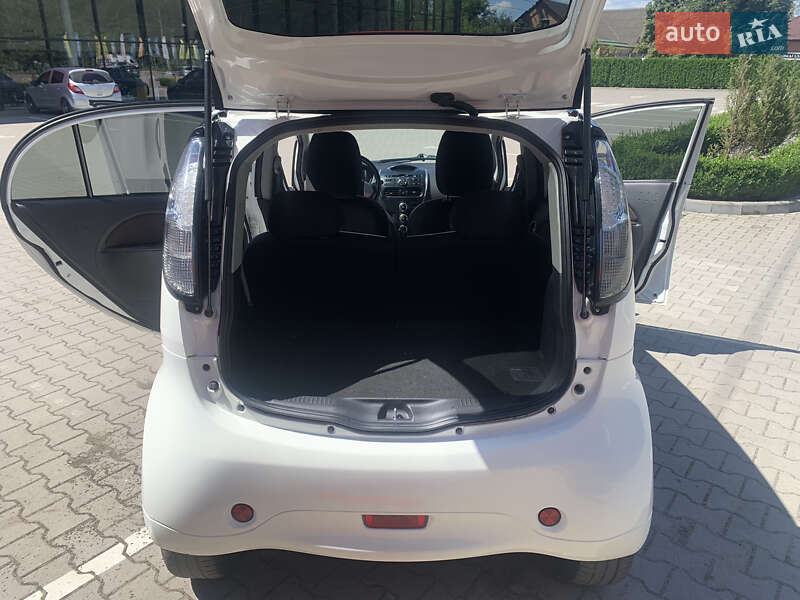 Хетчбек Mitsubishi i-MiEV 2015 в Вінниці