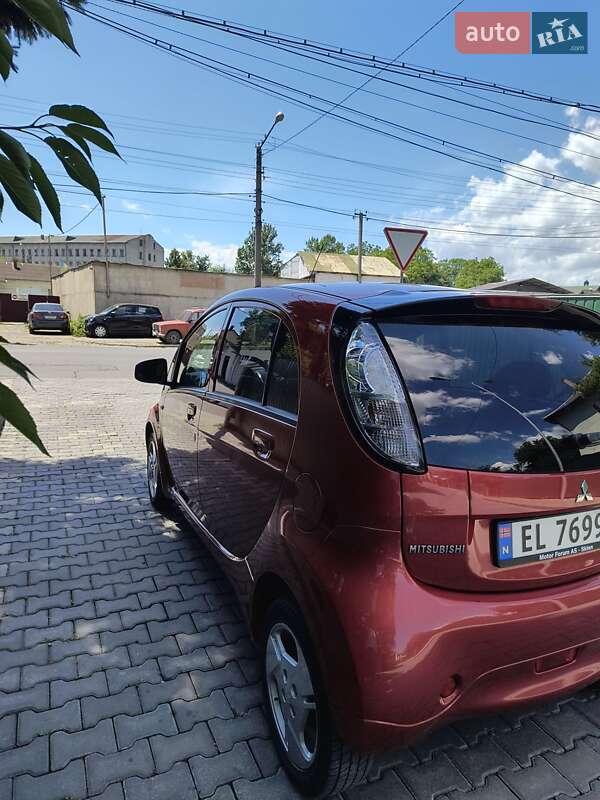Хэтчбек Mitsubishi i-MiEV 2015 в Ивано-Франковске