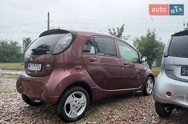 Хэтчбек Mitsubishi i-MiEV 2014 в 