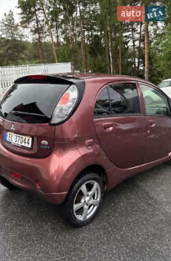 Хэтчбек Mitsubishi i-MiEV 2014 в 