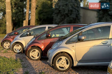 Хэтчбек Mitsubishi i-MiEV 2014 в 