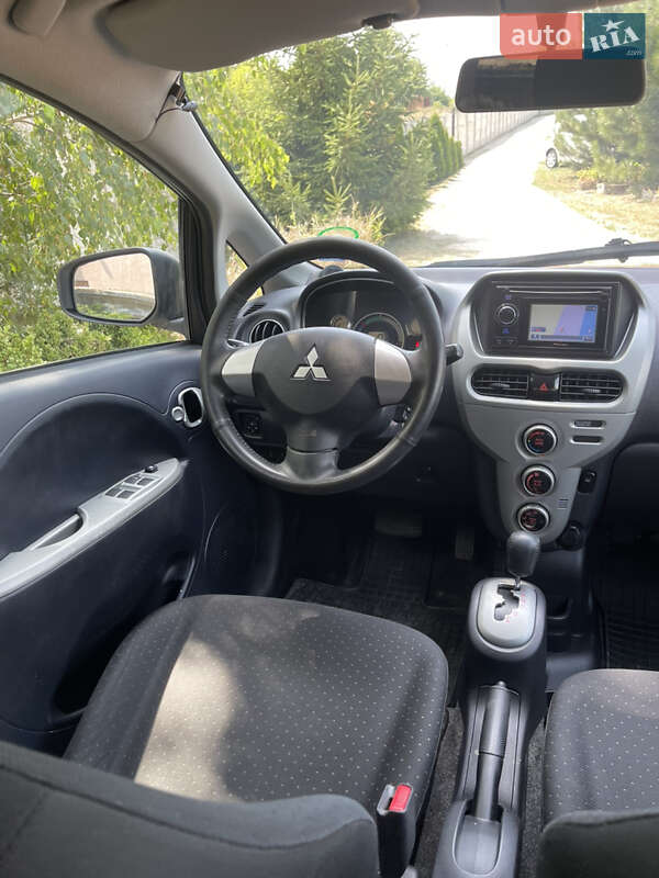 Хетчбек Mitsubishi i-MiEV 2011 в Дніпрі фото 24 Хетчбек Mitsubishi i-MiEV 2011 в Дніпрі