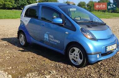 Хэтчбек Mitsubishi i-MiEV 2012 в 