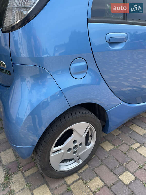 Хэтчбек Mitsubishi i-MiEV 2011 в Днепре