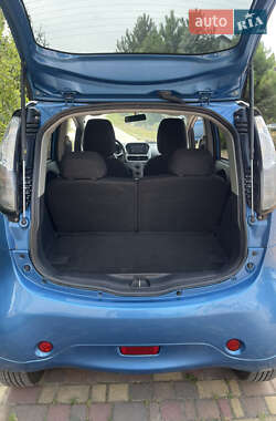 Хэтчбек Mitsubishi i-MiEV 2011 в 