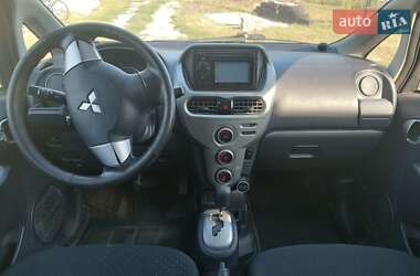 Хэтчбек Mitsubishi i-MiEV 2011 в 