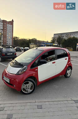 Хэтчбек Mitsubishi i-MiEV 2011 в 