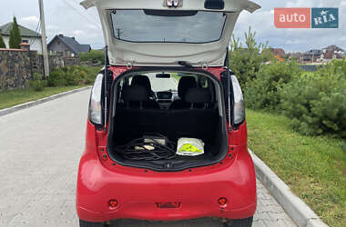 Хэтчбек Mitsubishi i-MiEV 2010 в 