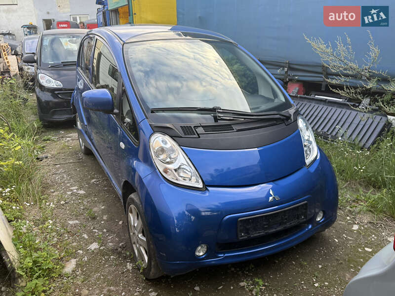 Хэтчбек Mitsubishi i-MiEV 2018 в 