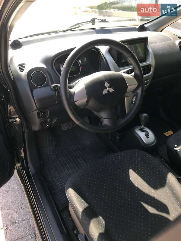 Хэтчбек Mitsubishi i-MiEV 2011 в Днепре фото 11 Хэтчбек Mitsubishi i-MiEV 2011 в Днепре