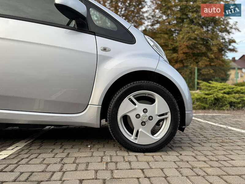 Хэтчбек Mitsubishi i-MiEV 2015 в Луцке
