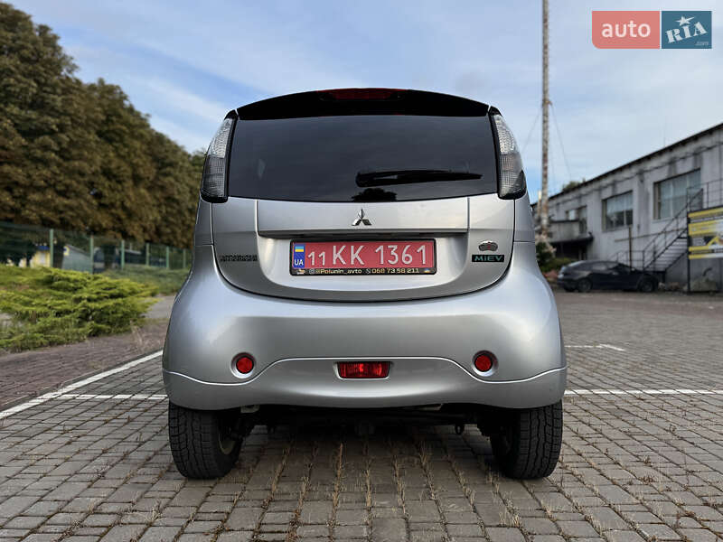 Хэтчбек Mitsubishi i-MiEV 2015 в Луцке