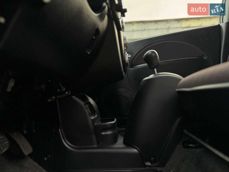 Хэтчбек Mitsubishi i-MiEV 2015 в Луцке