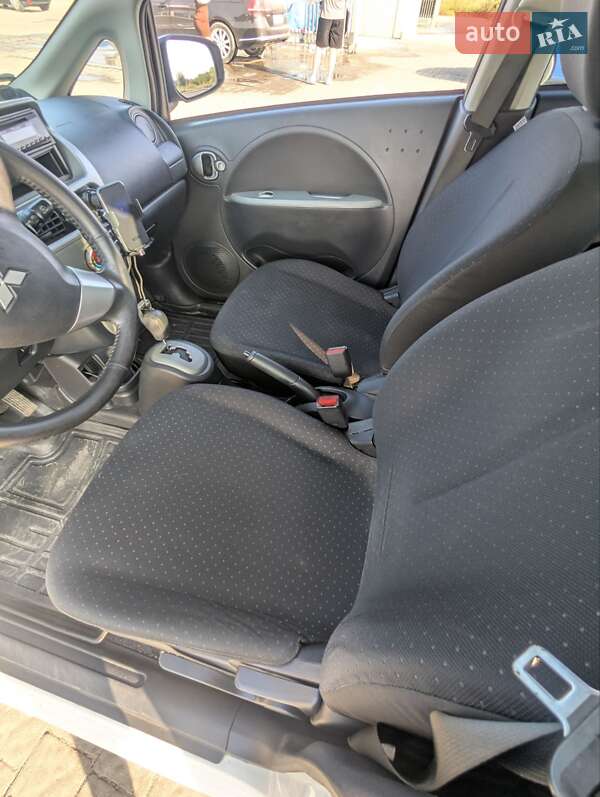 Хэтчбек Mitsubishi i-MiEV 2011 в Ивано-Франковске фото 13 Хэтчбек Mitsubishi i-MiEV 2011 в Ивано-Франковске