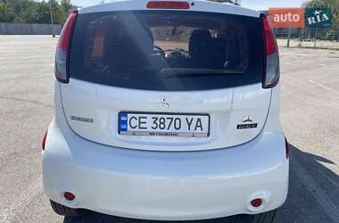 Хэтчбек Mitsubishi i-MiEV 2014 в 