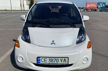 Хэтчбек Mitsubishi i-MiEV 2014 в 