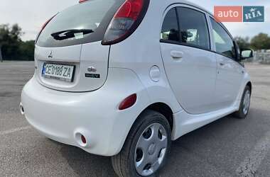 Хэтчбек Mitsubishi i-MiEV 2012 в 