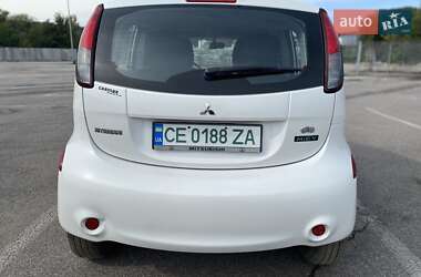 Хэтчбек Mitsubishi i-MiEV 2012 в 