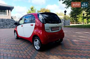 Хетчбек Mitsubishi i-MiEV 2011 в 