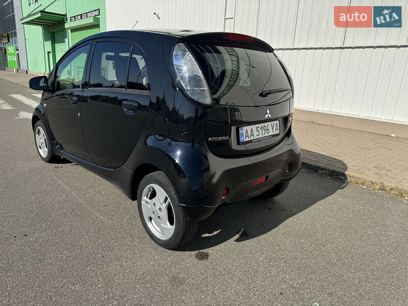 Хетчбек Mitsubishi i-MiEV 2015 в Києві