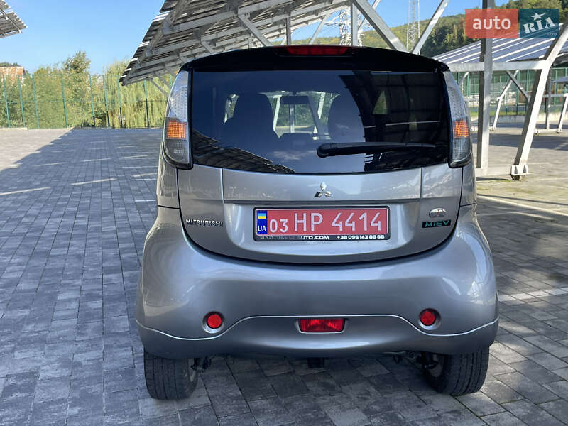 Хэтчбек Mitsubishi i-MiEV 2011 в Львове