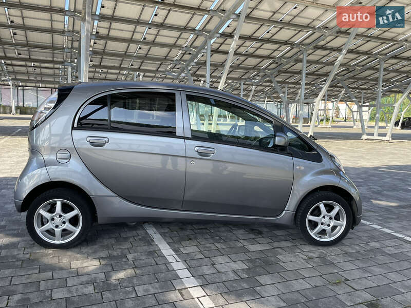 Хэтчбек Mitsubishi i-MiEV 2011 в Львове