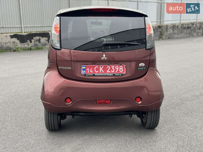 Хэтчбек Mitsubishi i-MiEV 2015 в Виннице