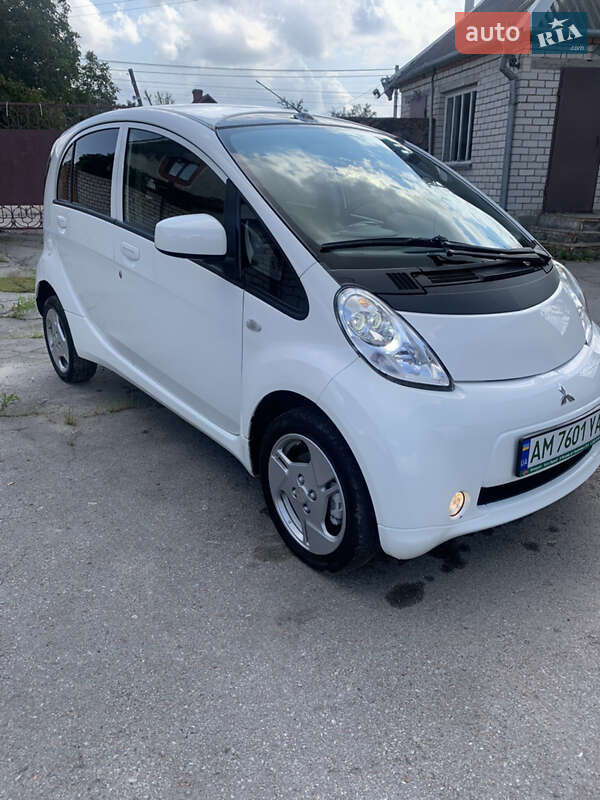 Хэтчбек Mitsubishi i-MiEV 2015 в Житомире фото 5 Хэтчбек Mitsubishi i-MiEV 2015 в Житомире