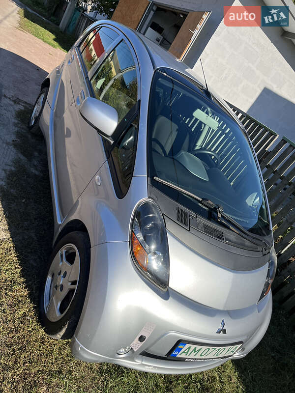 Хэтчбек Mitsubishi i-MiEV 2011 в Житомире фото 6 Хэтчбек Mitsubishi i-MiEV 2011 в Житомире