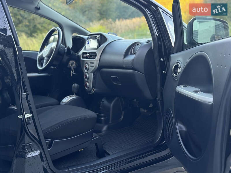 Хэтчбек Mitsubishi i-MiEV 2012 в Львове