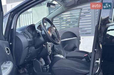 Хэтчбек Mitsubishi i-MiEV 2012 в 