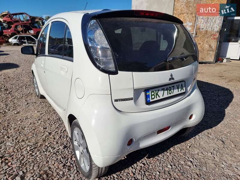 Хетчбек Mitsubishi i-MiEV 2011 в Кременці фото 11 Хетчбек Mitsubishi i-MiEV 2011 в Кременці