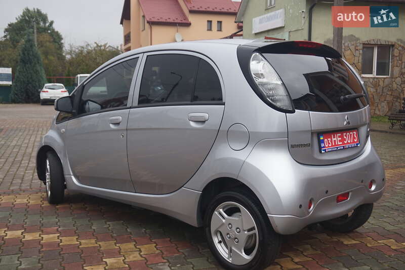 Хэтчбек Mitsubishi i-MiEV 2014 в Самборе
