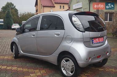 Хэтчбек Mitsubishi i-MiEV 2014 в 