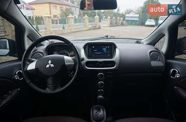 Хэтчбек Mitsubishi i-MiEV 2014 в 