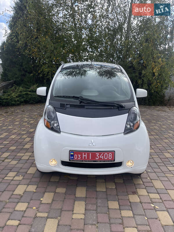 Хэтчбек Mitsubishi i-MiEV 2011 в Днепре