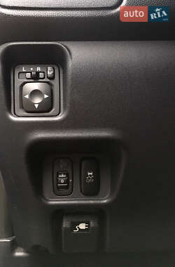 Хэтчбек Mitsubishi i-MiEV 2011 в 