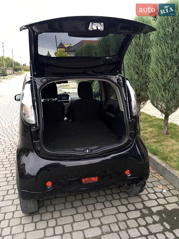 Хэтчбек Mitsubishi i-MiEV 2011 в Львове