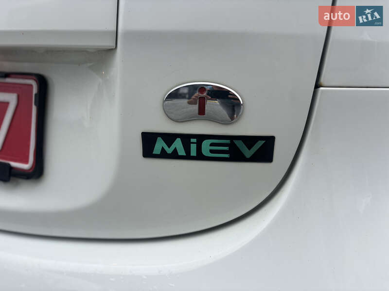 Хэтчбек Mitsubishi i-MiEV 2013 в Владимире