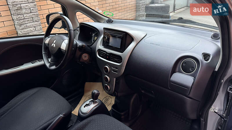 Хэтчбек Mitsubishi i-MiEV 2011 в Виннице фото 17 Хэтчбек Mitsubishi i-MiEV 2011 в Виннице