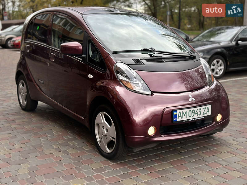 Mitsubishi i-MiEV 2012 Mitsubishi i-MiEV 2012