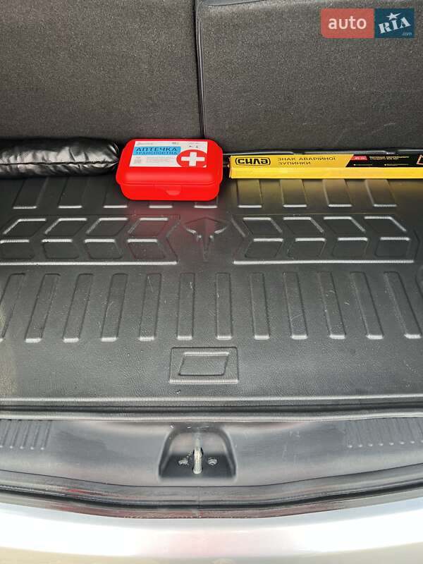 Хетчбек Mitsubishi i-MiEV 2016 в Дніпрі фото 9 Хетчбек Mitsubishi i-MiEV 2016 в Дніпрі