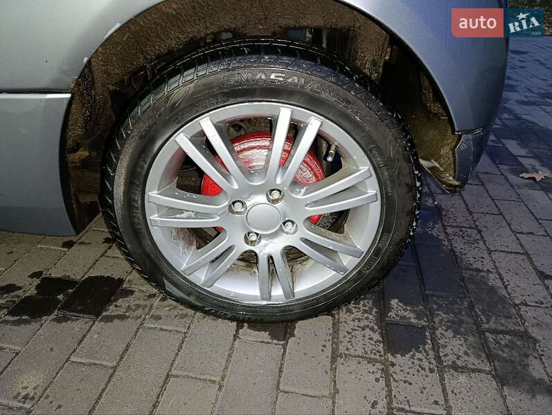 Хэтчбек Mitsubishi i-MiEV 2011 в Киверцах