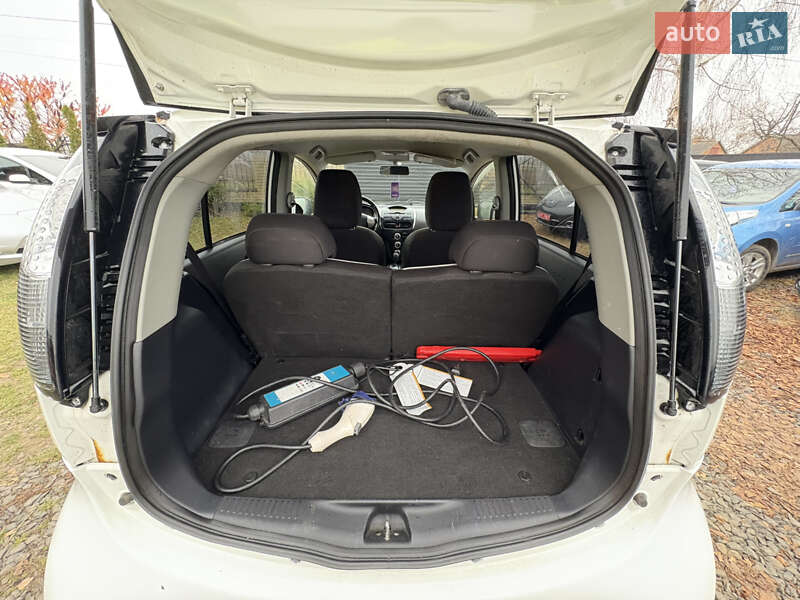 Хэтчбек Mitsubishi i-MiEV 2014 в Луцке