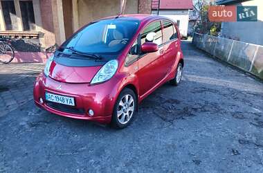 Хэтчбек Mitsubishi i-MiEV 2015 в Киверцах