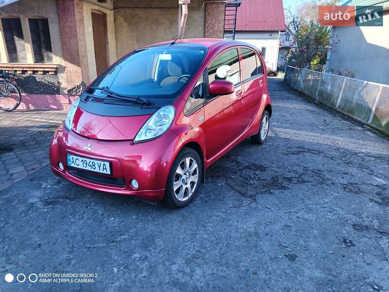 Mitsubishi i-MiEV 2015